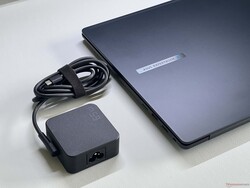 zasilacz 65 W