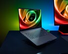 Razer Blade 14 z 2025 roku jest najlepszym konkurentem pomimo swojej małej i cienkiej obudowy (źródło zdjęcia: Razer)
