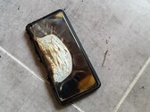 Bateria Google Pixel 6a może nadal stwarzać ryzyko pożaru pomimo aktualizacji. (Źródło zdjęcia: footymanageraddict, Reddit)