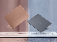 Laptop Panther Lake ZenBook 14 OLED zapewnia do 18 godzin przeglądania stron internetowych po pełnym naładowaniu. Na zdjęciu: zdjęcie promocyjne przedstawiające dwie opcje kolorystyczne laptopa.
