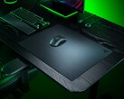 Szklana podkładka pod mysz Razer Atlas Pro na biurku