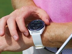 Nowe smartwatche Garmin GPS mogą być następcami modelu Approach S62 (powyżej). (Źródło obrazu: Garmin)