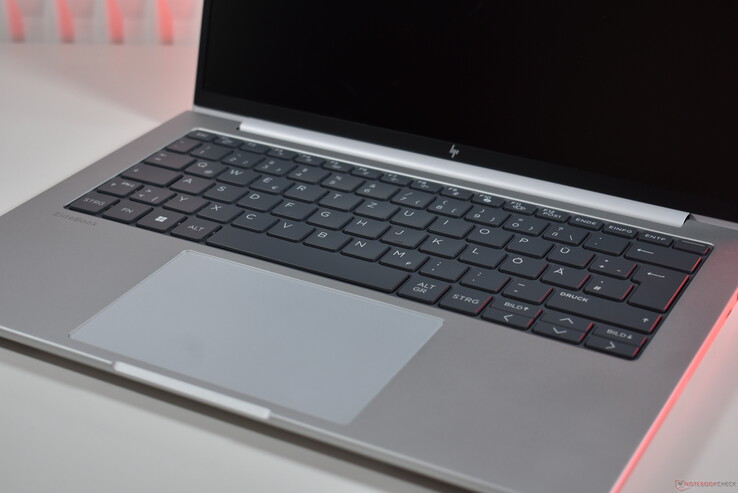 HP EliteBook 8 G1a 14: klawiatura