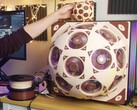 Noctua SuperDome mieści 15 wentylatorów w bocznym panelu komputera do gier.