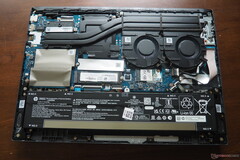 Miejsce na rozbudowę: Wnętrze Victus 15 (źródło obrazu: Notebookcheck)