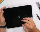 OnePlus Pad przed testem. (Źródło: JerryRigEverything via YouTube)