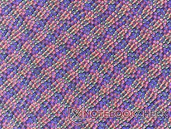 Matowy panel OLED nie jest niestety tak ostry, jak większość innych paneli OLED, które są zazwyczaj błyszczące