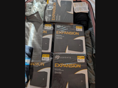 5 dysków twardych Seagate 28TB Expansion do komputerów stacjonarnych w walizce