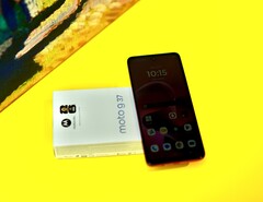 Motorola Moto G37 oferuje jedynie niezbędne funkcje audio.