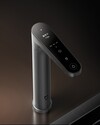 Kran urządzenia Xiaomi Mijia Rich Mine Water Purifier 1200G jest wyposażony w ekran dotykowy. (Źródło zdjęcia: Xiaomi)