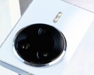 Oczekuje się, że Redmi K80 Ultra będzie wyglądał jak inne telefony z serii K80. (Źródło obrazu: Jack Yee)