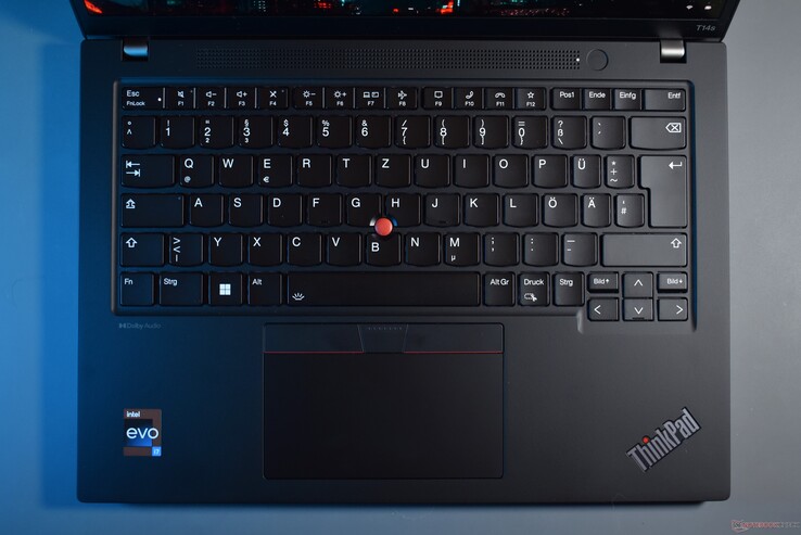 Lenovo ThinkPad T14s G4: obszar klawiatury