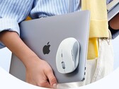 Bezprzewodowa mysz ESR MagMouse to pierwsza na świecie magnetycznie przyczepiana mysz z wbudowanym kablem do ładowania (źródło obrazu: ESR)