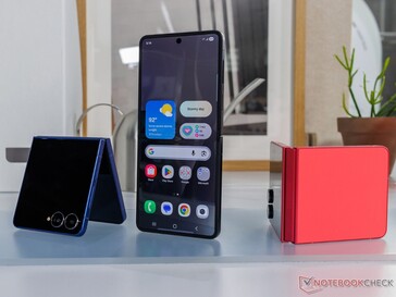 Galaxy Ekran i tylne kamery Z Flip 7 (źródło obrazu: Notebookcheck)