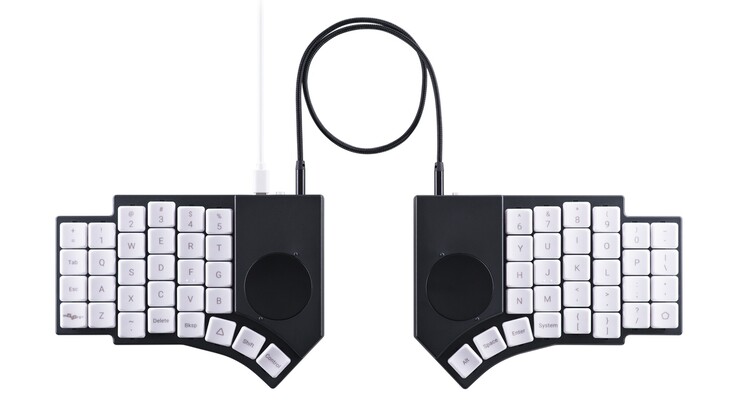 Bezprzewodowa klawiatura mechaniczna MoErgo Go60 split w trybie przewodowym