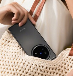 Mówi się, że Vivo X Fold5 jest zasilany przez Snapdragon 8 Gen 3. (Źródło zdjęcia: Vivo)