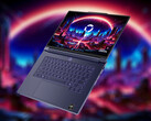 Legion 7a 15ASH11 to stosunkowo lekki laptop do gier, którego waga podstawowa wynosi 1,55 kg.