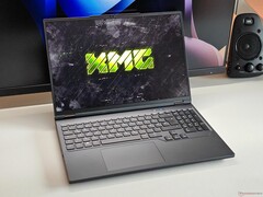 XMG Apex 16 Max (źródło obrazu: Notebookcheck)