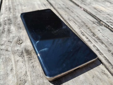Honor Ekran przedni X9b (źródło obrazu: Darryl Linington - NoteBookCheck)