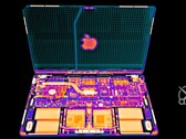Najtańszy 14-calowy MacBook Pro ma tylko jeden wentylator zamiast dwóch. (Zdjęcie: iFixit / Creative Electron)