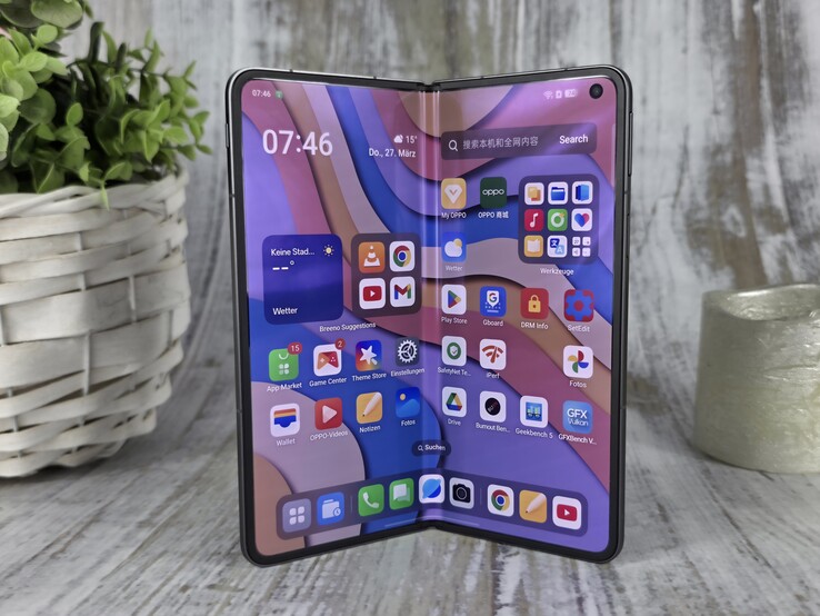 Recenzja smartfona Oppo Find N5 (źródło zdjęcia Marcus Herbrich)