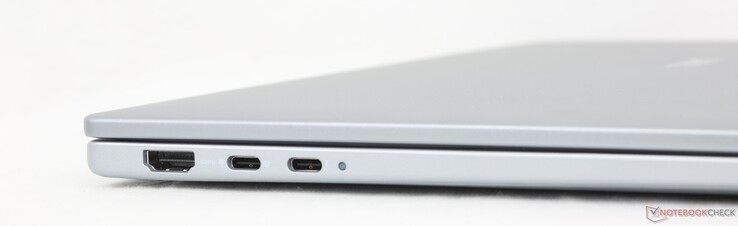 HDMI 2.1, USB-C 3.2 Gen. 2 z DisplayPort 1.4 + Power Delivery, USB-C Thunderbolt 4 z DisplayPort 2.1 + Power Delivery