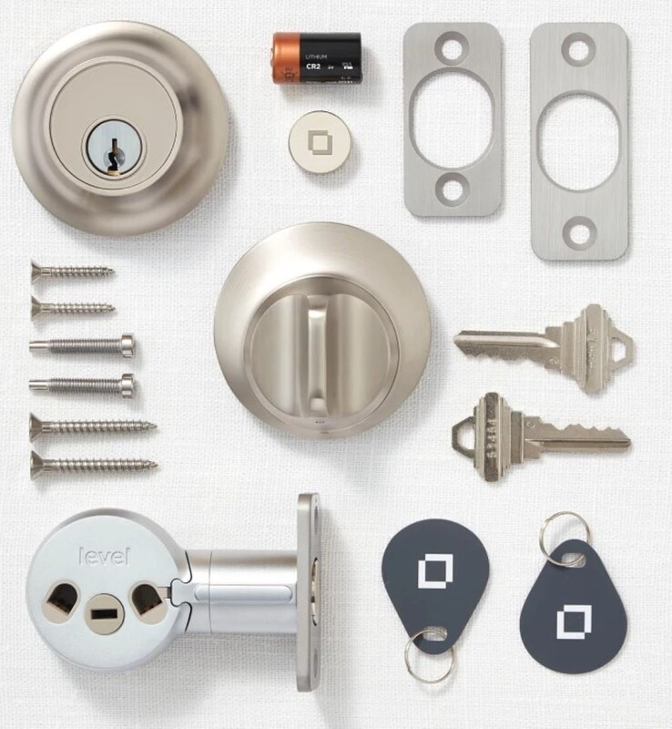 Level Lock+ (Matter) jest dostarczany z zapasowymi kluczami i sprzętem instalacyjnym. (Źródło zdjęcia: Level Home)