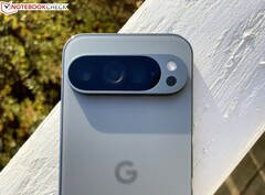 Przyszłe telefony Google Pixel mogą być wyposażone w dotykową tylną obudowę. (Źródło obrazu: Notebookcheck)