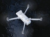 Nowy dron X8 Pro 2025 jest dość ciężki (źródło zdjęcia: Fimi)