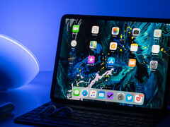Apple od lat stara się zmniejszyć przepaść między iPadOS i macOS. (Źródło zdjęcia: Daniel Korpai - Unsplash)