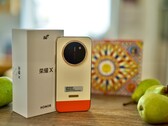 Firma Honor wyposażyła model X80 Pro Max w tylko jeden tylny aparat, jednak bateria i wyświetlacz z nawiązką to rekompensują.