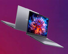 Lenovo sprzedaje obecnie IdeaPad Slim 3 w wykończeniach Cosmic Blue i Luna Grey.
