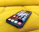 IPhone 13 może teraz kwalifikować się do T-Satellite z usługą Starlink. (Źródło obrazu: Notebookcheck)