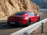 Eleganckie Porsche Taycan może wkrótce otrzymać nowy topowy model, który w nazwie nosi monidło "Turbo GT" (Image: Porsche)