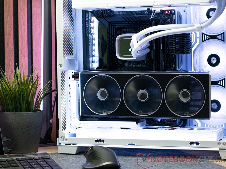 XFX Speedster MERC 310 Radeon RX 7900 XTX Black Edition XFX Speedster MERC 310 Radeon RX 7900 XTX Black Edition