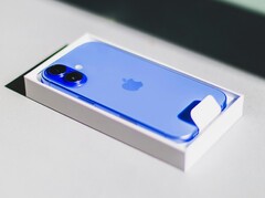 Wyświetlacz Apple iPhone'a 16 zajmuje dopiero 40. miejsce na liście najlepszych DxOMark. (Źródło obrazu: Bram Van Oost)