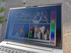 Na zewnątrz w bezpośrednim świetle słonecznym