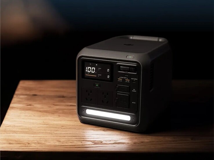 Stacja zasilająca DJI Power 1000 Mini ma wbudowane światło. (Źródło obrazu: DJI)