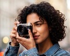 Esquisse Camera mieści matrycę Mikro Cztery Trzecie w kompaktowej obudowie.
