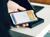 Apple w końcu otwiera chip NFC iPhone'a dla aplikacji innych firm. (Źródło obrazu: CardMapr.nl)