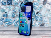 Zaprezentowany iPhone 17 Pro Apple może już łączyć się z satelitami Starlink, ale tylko w USA