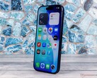 Zaprezentowany iPhone 17 Pro Apple może już łączyć się z satelitami Starlink, ale tylko w USA