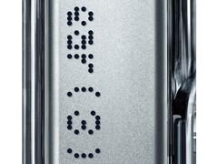 Trzon Nothing Ear (3) pokazujący branding. (Źródło zdjęcia: Nothing on X)