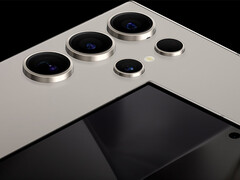 Samsung Galaxy S26 Ultra może nie być wyposażony w podwójne kamery 200 MP, jak sugerowały poprzednie przecieki. (Źródło zdjęcia: Samsung)