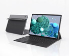 Model S13 Neo jest obecnie dostępny w serwisie AliExpress w cenie 576 dolarów. Na zdjęciu: zdjęcie promocyjne przedstawiające przód i tył urządzenia typu convertible z podłączoną klawiaturą magnetyczną.