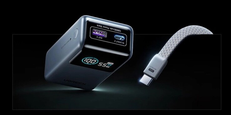 Power Bank Ugreen 55W z wbudowanym kablem do szybkiego ładowania. (Źródło zdjęcia: Ugreen)