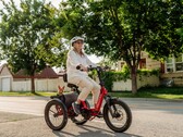 E-rower Velotric Triker wyposażony jest w silnik o mocy 750 W, momencie obrotowym 90 Nm i mocy szczytowej 1300 W (źródło zdjęcia: Velotric)