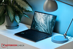 ROG Zephyrus M16 2023 to jeden z laptopów, dla których Asus rozpoczął wdrażanie nowej aktualizacji BIOS-u w wersji beta. (Źródło obrazu: Notebookcheck)