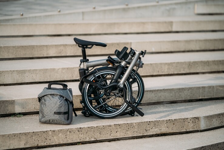 Brompton Electric T Line może pochwalić się specjalnie skonstruowanym silnikiem o mocy 250 W w tylnej piaście (źródło zdjęcia: Brompton)