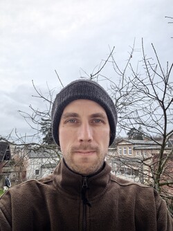 Selfie z szerokokątnym aparatem 13 MP w Huawei Pura 80 Pro 